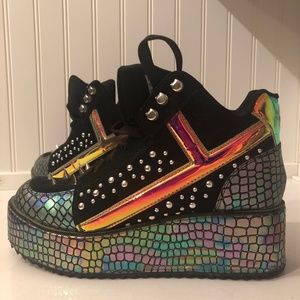 Dragon multi-color spike platform sneaker